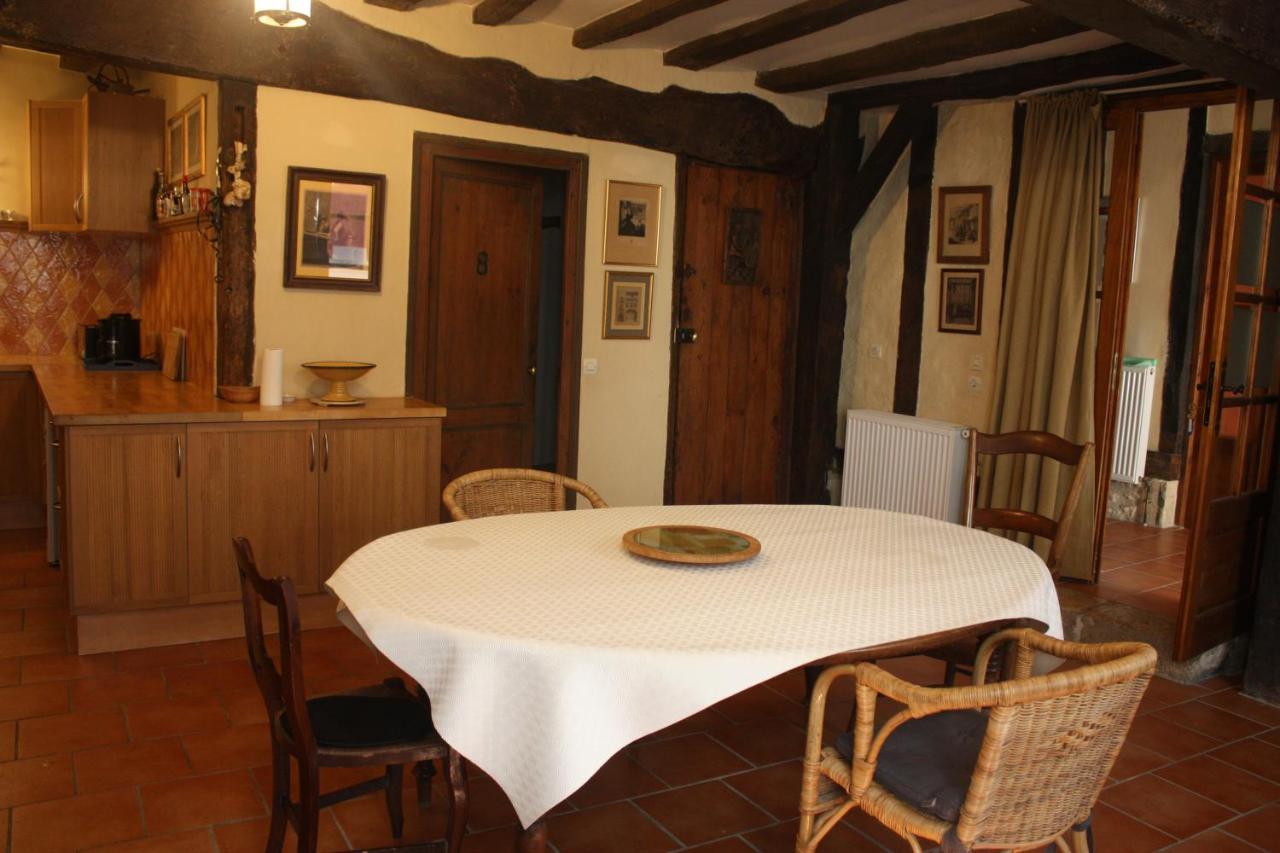 Ferienwohnung L' Ancien Relais De Poste Henri Casteljaloux Exterior foto