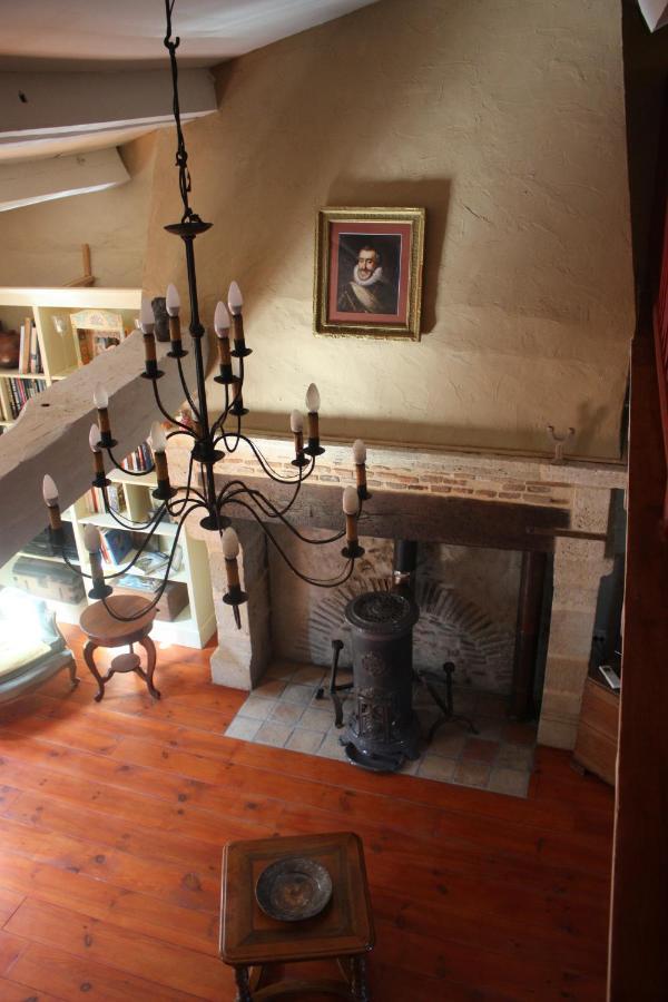Ferienwohnung L' Ancien Relais De Poste Henri Casteljaloux Exterior foto